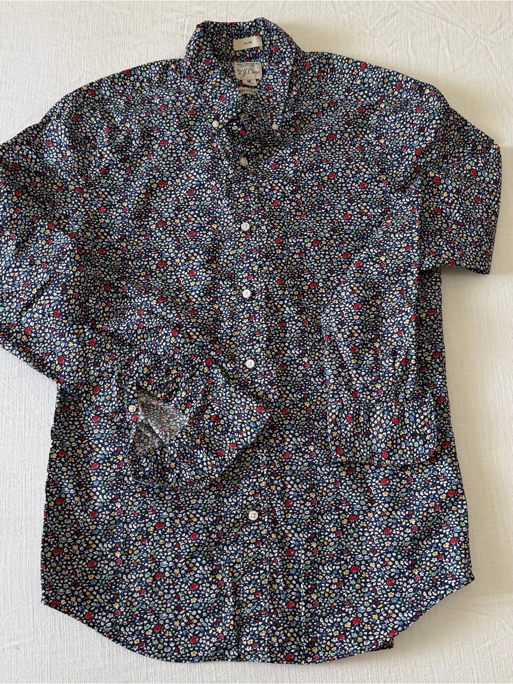 J.Crew Secret Wash Slim Floral Button-Down Shirt Size Medium Navy Organic Cotton